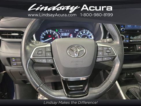 Used 2021 Toyota Highlander XSE AWD/4WD image 15