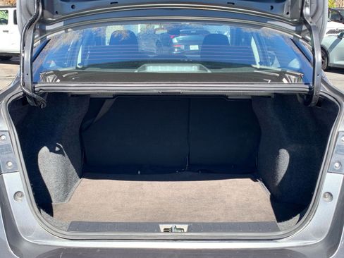 Used 2025 Nissan Versa SV image 29