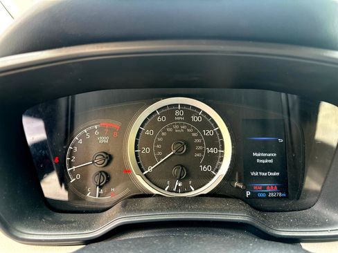Used 2022 Toyota Corolla LE image 15