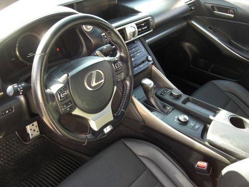 Used 2017 Lexus IS 200t F Sport w/ F Sport Package RWD image 7