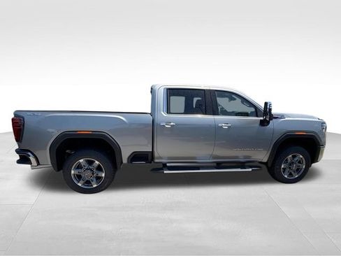 New 2026 GMC Sierra 2500 SLT AWD/4WD image 9