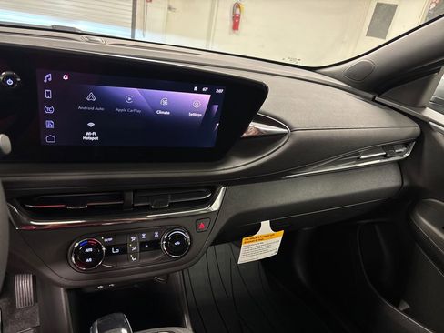 New 2026 Buick Envista Preferred w/ Advanced Safety Package FWD image 33
