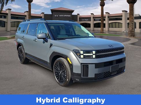 Used 2025 Hyundai Santa Fe Calligraphy FWD image 2