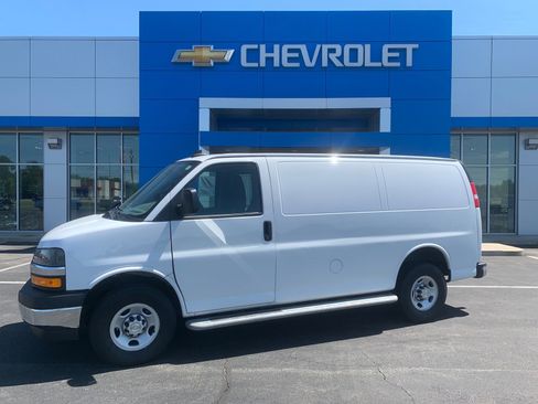 Used 2022 Chevrolet Express 2500 w/ Driver Convenience Package RWD image 1