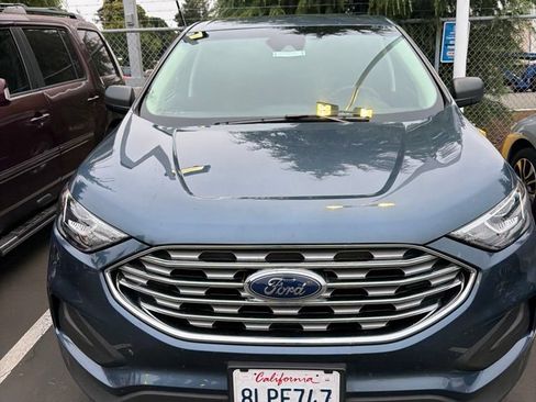 Used 2019 Ford Edge SE FWD image 1