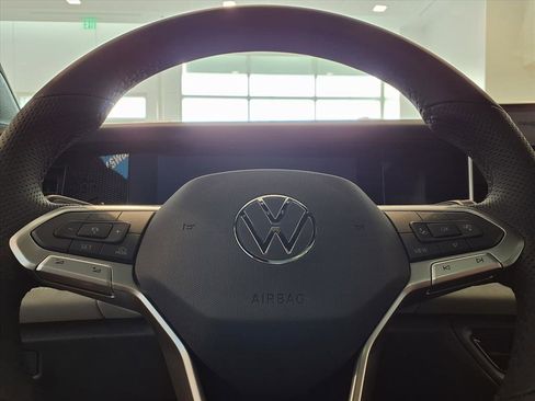 New 2026 Volkswagen Tiguan SE R-Line image 20