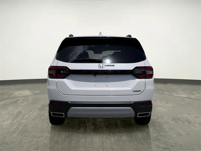 Certified 2025 Honda Pilot Touring