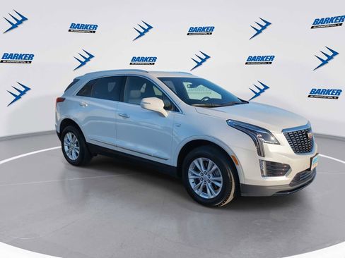 Used 2024 Cadillac XT5 Luxury image 2