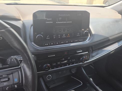 Used 2021 Nissan Rogue Platinum AWD/4WD image 27