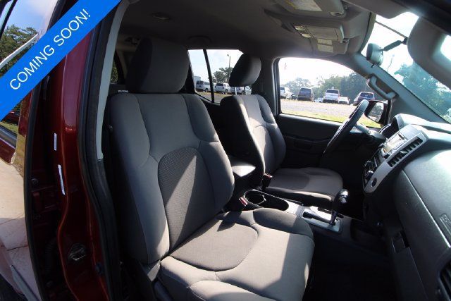 Used 2015 Nissan Xterra S RWD image 4