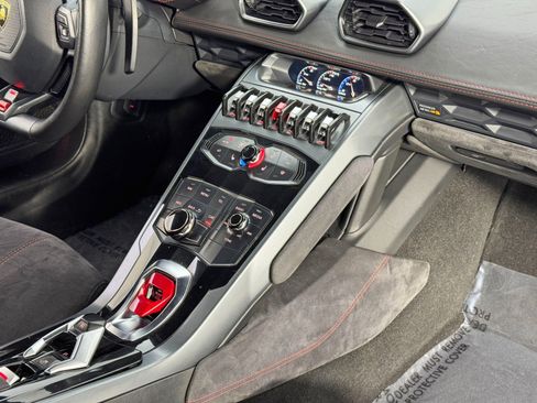 Used 2015 Lamborghini Huracan LP 610-4 image 20