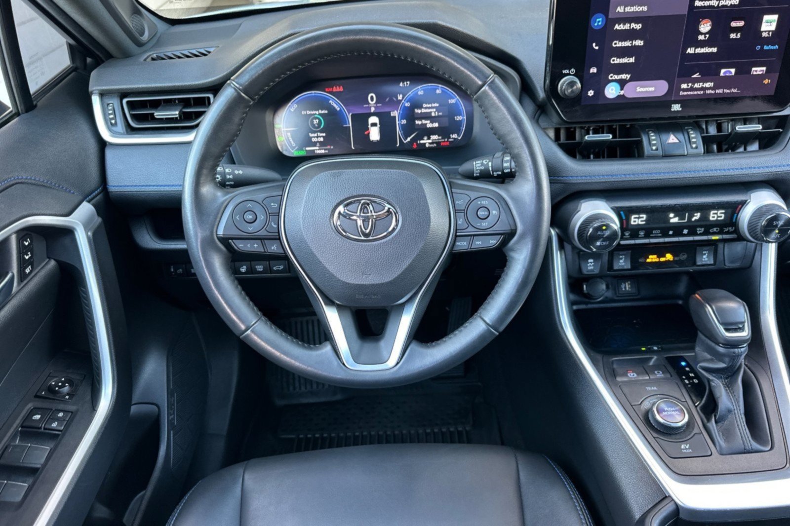 Certified 2024 Toyota RAV4 XSE w/ Advanced Technology Package AWD/4WD image 13
