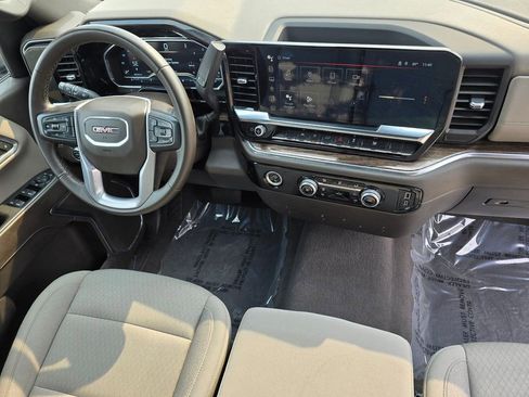 Used 2023 GMC Sierra 1500 SLE w/ Enhanced Capability Package AWD/4WD image 11