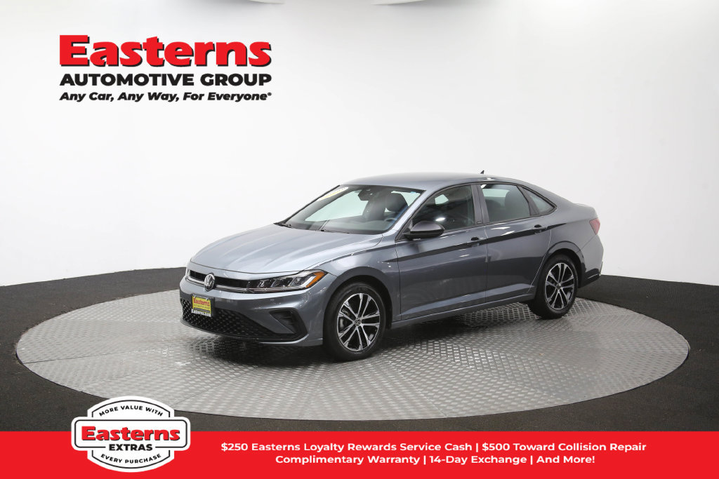 Used 2025 Volkswagen Jetta Sport FWD image 57