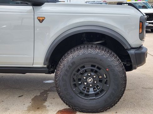 New 2026 Ford Bronco Badlands AWD/4WD image 5