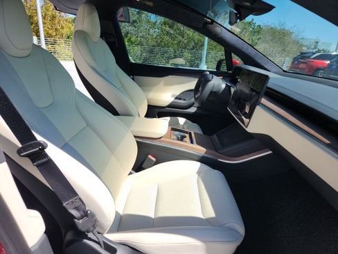 Used 2022 Tesla Model X image 23