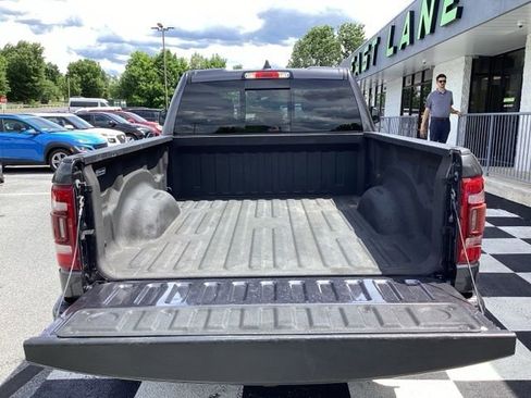 Used 2019 RAM 1500 Big Horn AWD/4WD image 10