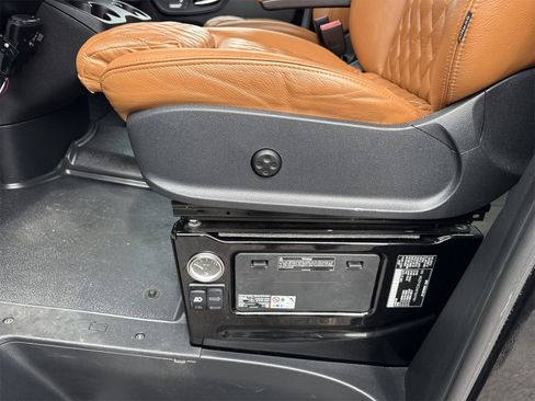 Used 2019 Mercedes-Benz Sprinter 2500 image 49