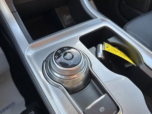 Used 2024 Ford Edge SEL image 18