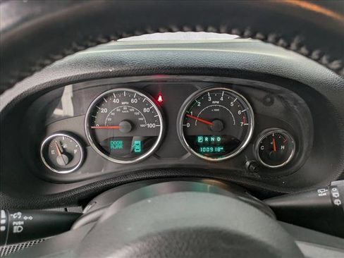 Used 2016 Jeep Wrangler Unlimited Sport w/ Connectivity Group AWD/4WD image 11