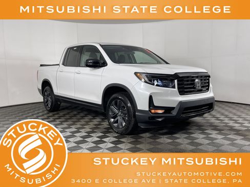 Used 2023 Honda Ridgeline Sport image 1