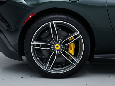 Certified 2025 Ferrari Roma Spider RWD image 43
