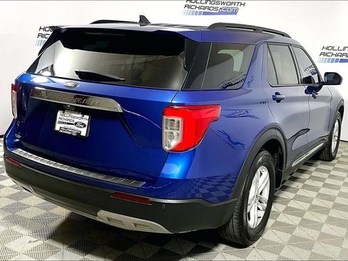 Certified 2023 Ford Explorer XLT w/ Equipment Group 202A RWD image 9
