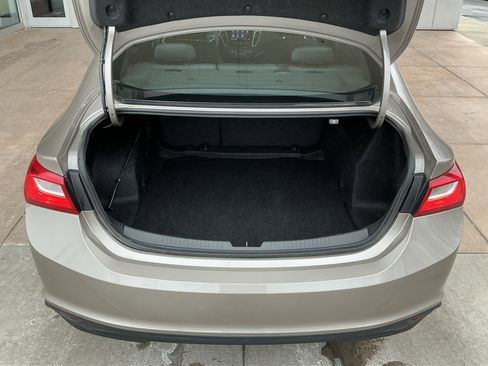 Used 2022 Chevrolet Malibu LS image 24