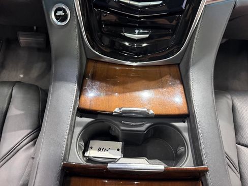 Used 2016 Cadillac Escalade Premium AWD/4WD image 46