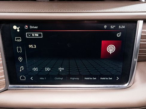 Used 2024 GMC Yukon Denali w/ Denali Reserve Package image 20