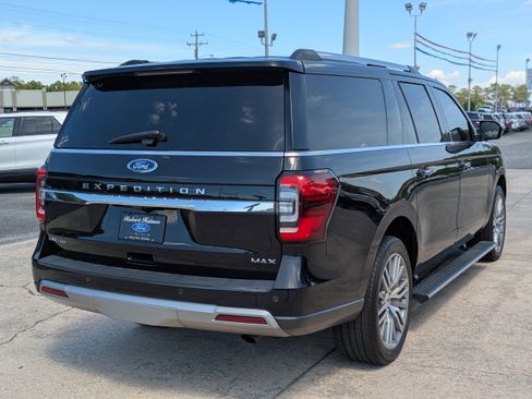 Used 2022 Ford Expedition Max Limited RWD image 6