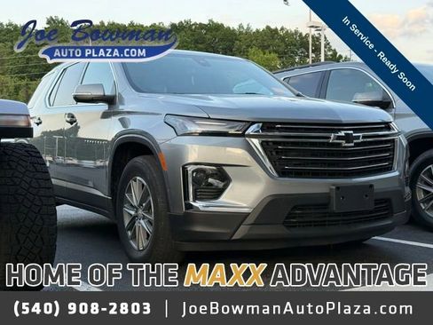 Used 2023 Chevrolet Traverse LT w/ LPO, Floor Liner Package AWD/4WD image 1