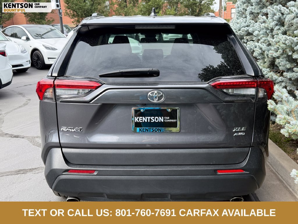 Used 2023 Toyota RAV4 XLE Premium AWD/4WD image 7