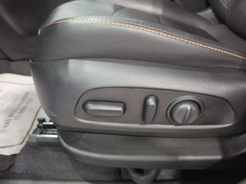 Used 2021 Chevrolet Equinox Premier w/ Redline Edition AWD/4WD image 21