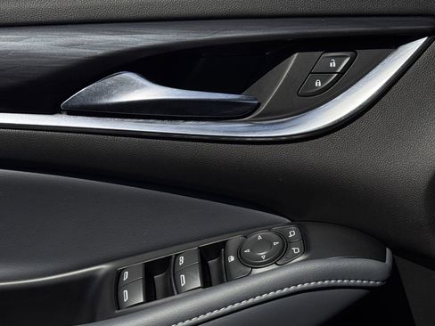 Used 2022 Buick Enclave Essence w/ Experience Buick Package image 25