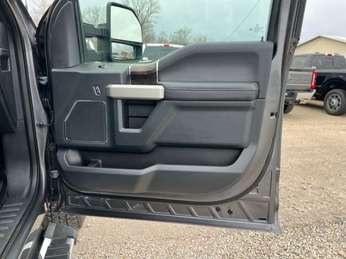 Used 2022 Ford F250 Lariat w/ Lariat Ultimate Package image 21