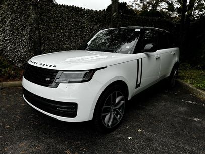 New 2025 Land Rover Range Rover Long Wheelbase SE