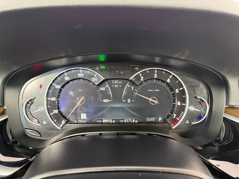 Used 2019 BMW 530i w/ Convenience Package image 18