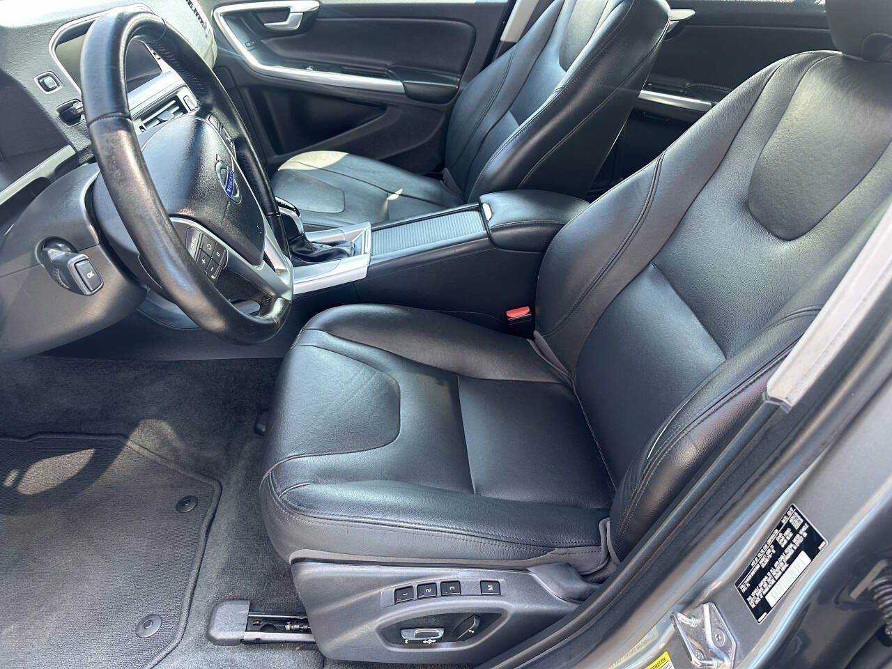 Used 2017 Volvo S60 T5 Inscription FWD image 12