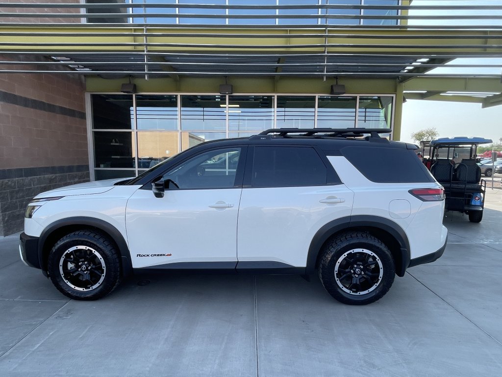Used 2024 Nissan Pathfinder Rock Creek AWD/4WD image 5