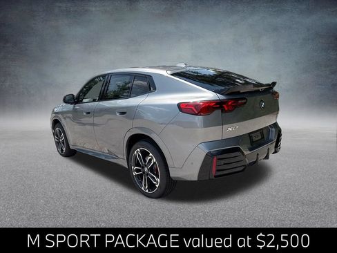 New 2026 BMW X2 xDrive28i w/ Technology Package AWD/4WD image 3