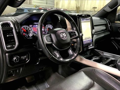 Used 2019 RAM 1500 Laramie w/ Sport Appearance Package image 17
