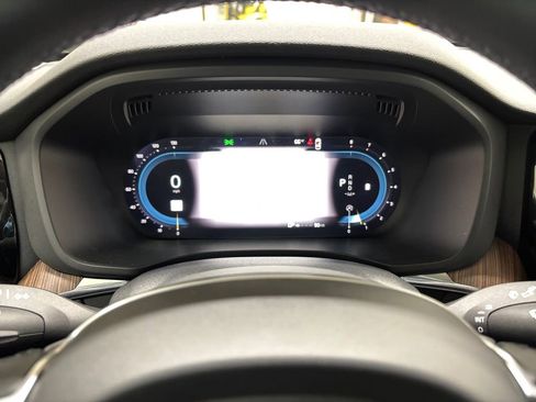 Certified 2023 Volvo XC60 B5 Plus w/ Climate Package image 28