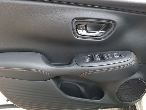 Certified 2024 Honda HR-V Sport image 12
