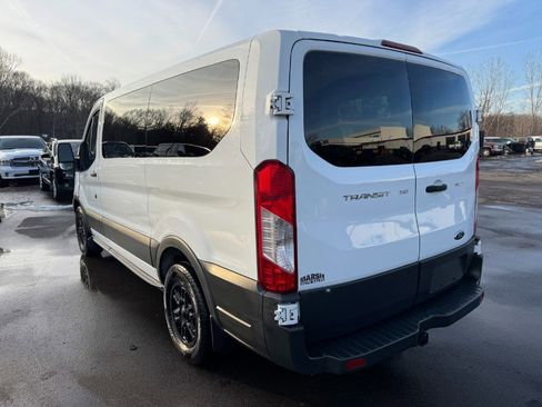 Used 2015 Ford Transit 150 XLT image 3
