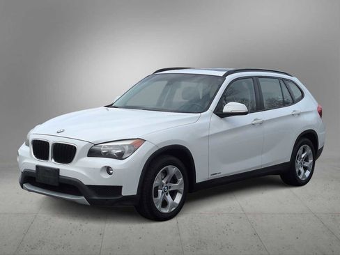Used 2013 BMW X1 sDrive28i image 4
