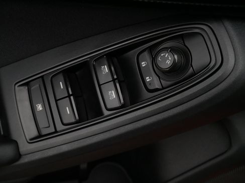 Used 2018 Subaru Crosstrek 2.0i Premium w/ Eyesight System image 19