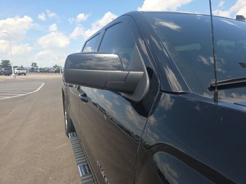 Used 2018 Chevrolet Silverado 1500 LT w/ True North Edition AWD/4WD image 5