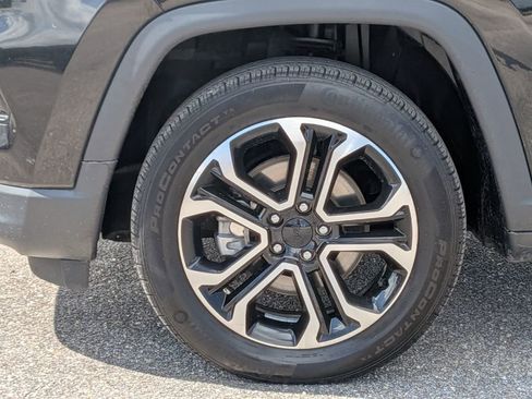 Used 2022 Jeep Compass Limited w/ Sun and Sound Group image 12