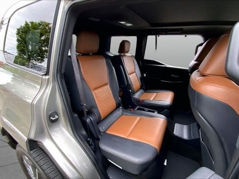 Certified 2024 Lexus GX 550 w/ Accessory Package (2T) AWD/4WD image 20